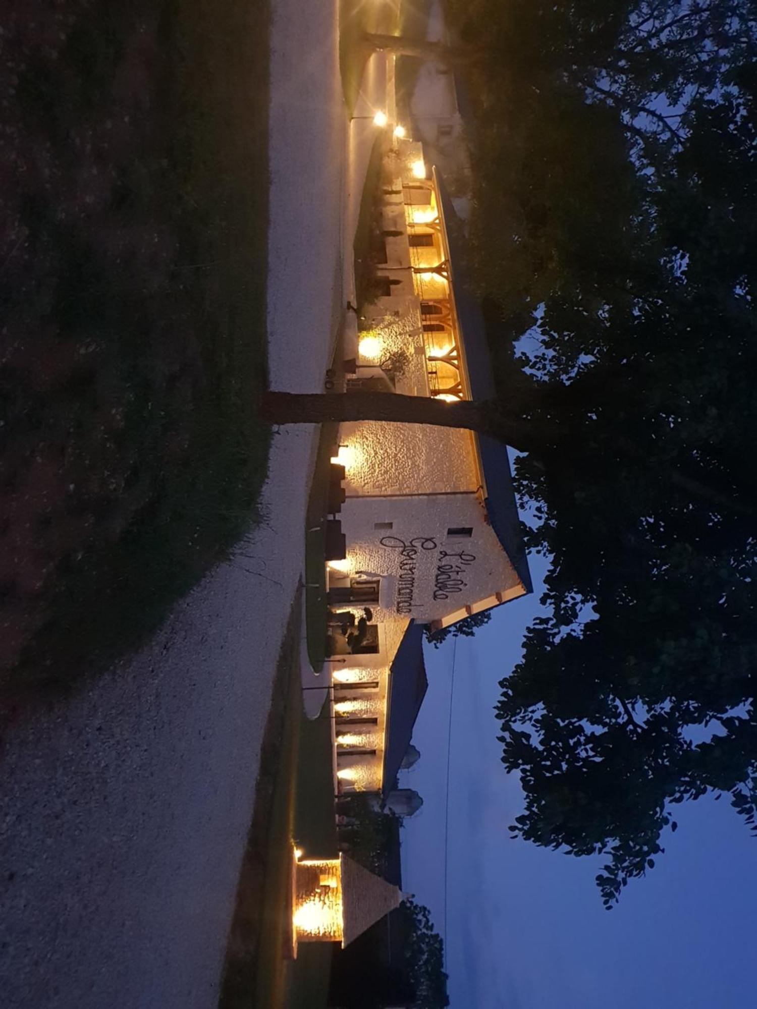 L'Etable Gourmande Chambres D'Hotes Et Ferme Auberge Aubas Luaran gambar